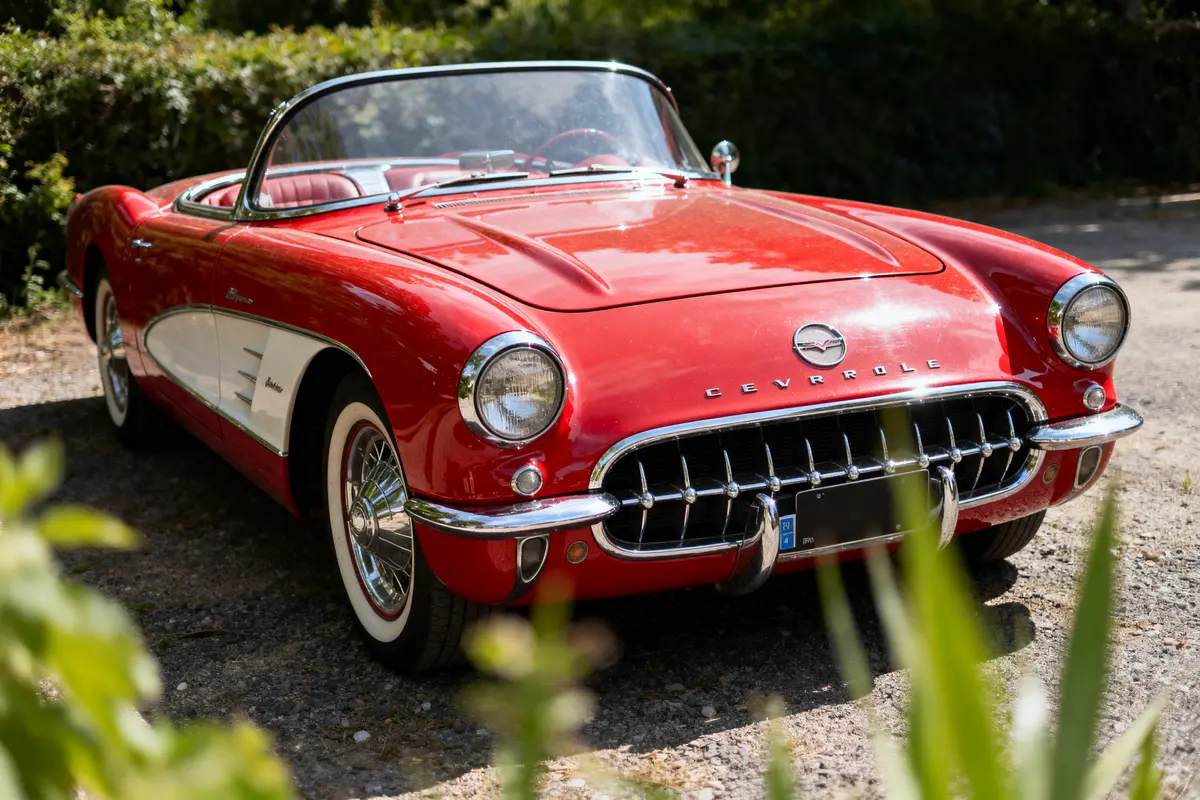 Découvrez la Chevy C1 Corvette : Histoire, modèles &amp; vente