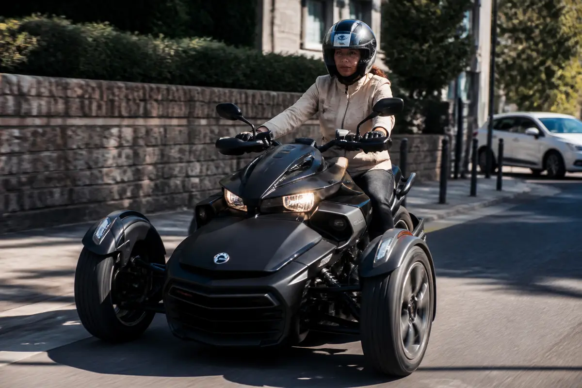 Cam Cam Moto : guide essentiel des motos 3 roues Can-Am